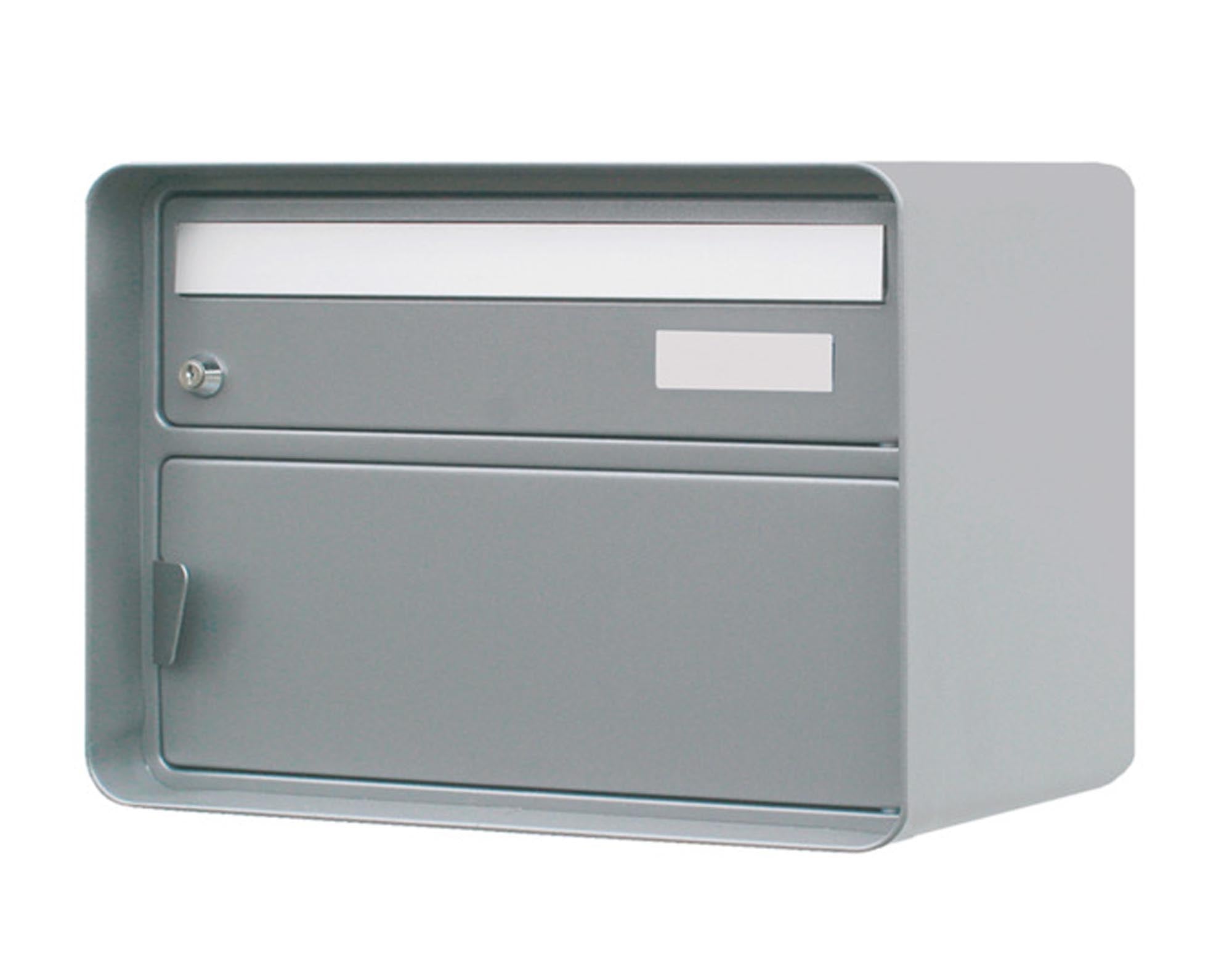 Eleganter HUBER AG Briefkasten Lausanne in hellgrau, aus pulverbeschichtetem Aluminium, witterungsbeständig, sicher und mit großzügigem Stauraum.