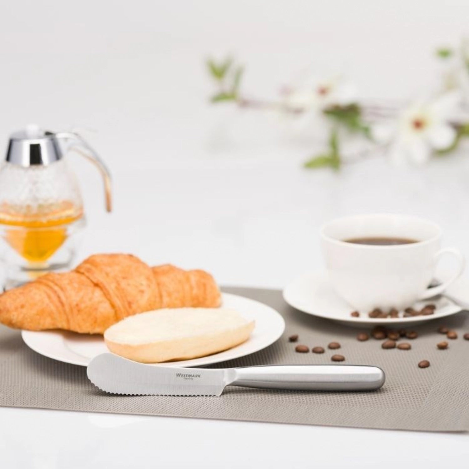 Couteau petit-déjeuner à lame dentelée 10cm, 22x3,3x1,6cm