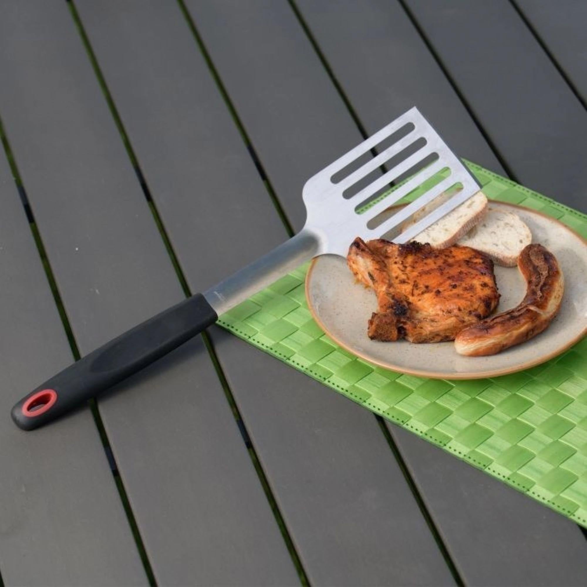 Hochwertiger Grillwender von Westmark, perfekt für das Wenden von Fleisch und Gemüse, ergonomisches Design für komfortable Nutzung, Maße: 42.5x8.9x2.2cm.