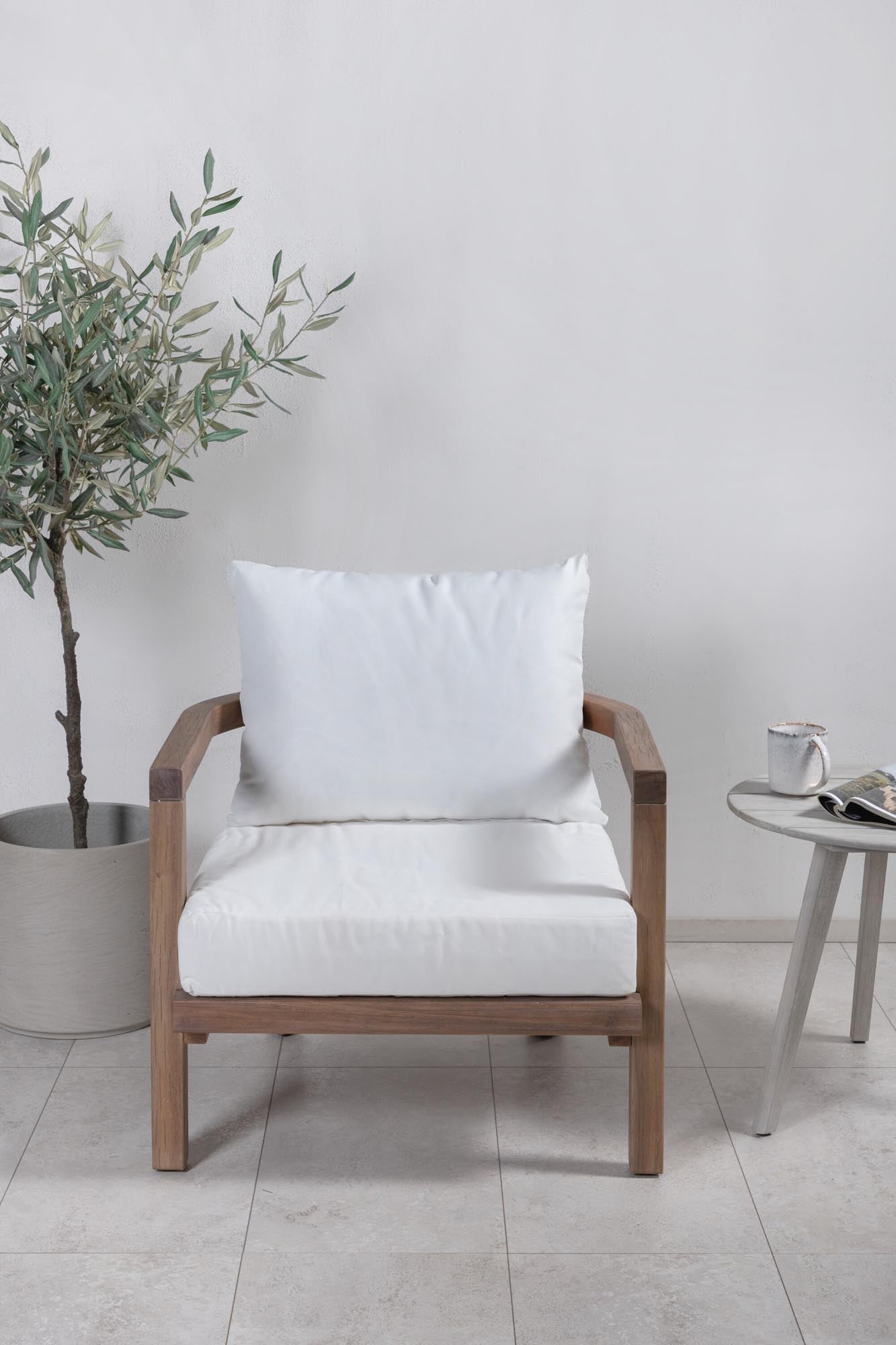 Erica Sessel: Eleganter Outdoor-Komfort von Venture Home.