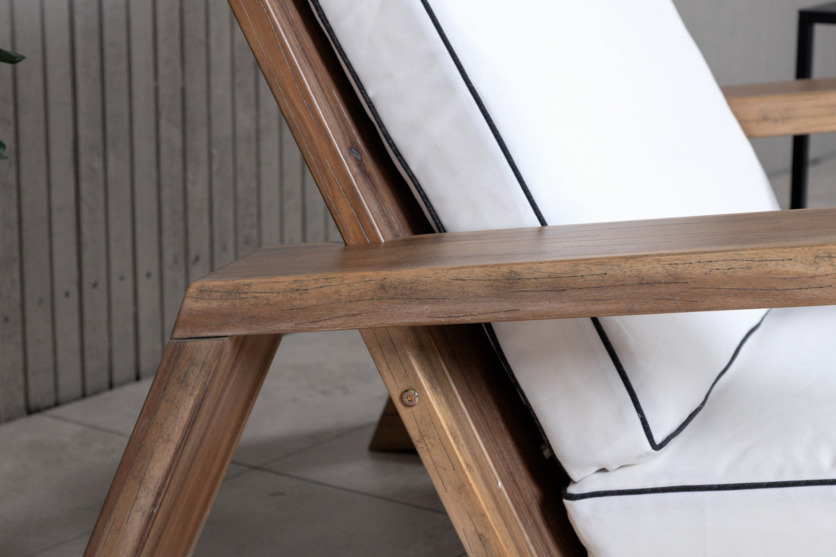 Daria Lounge Chair in Braun präsentiert im Onlineshop von KAQTU Design AG. Outdoor-Sessel ist von Venture Home