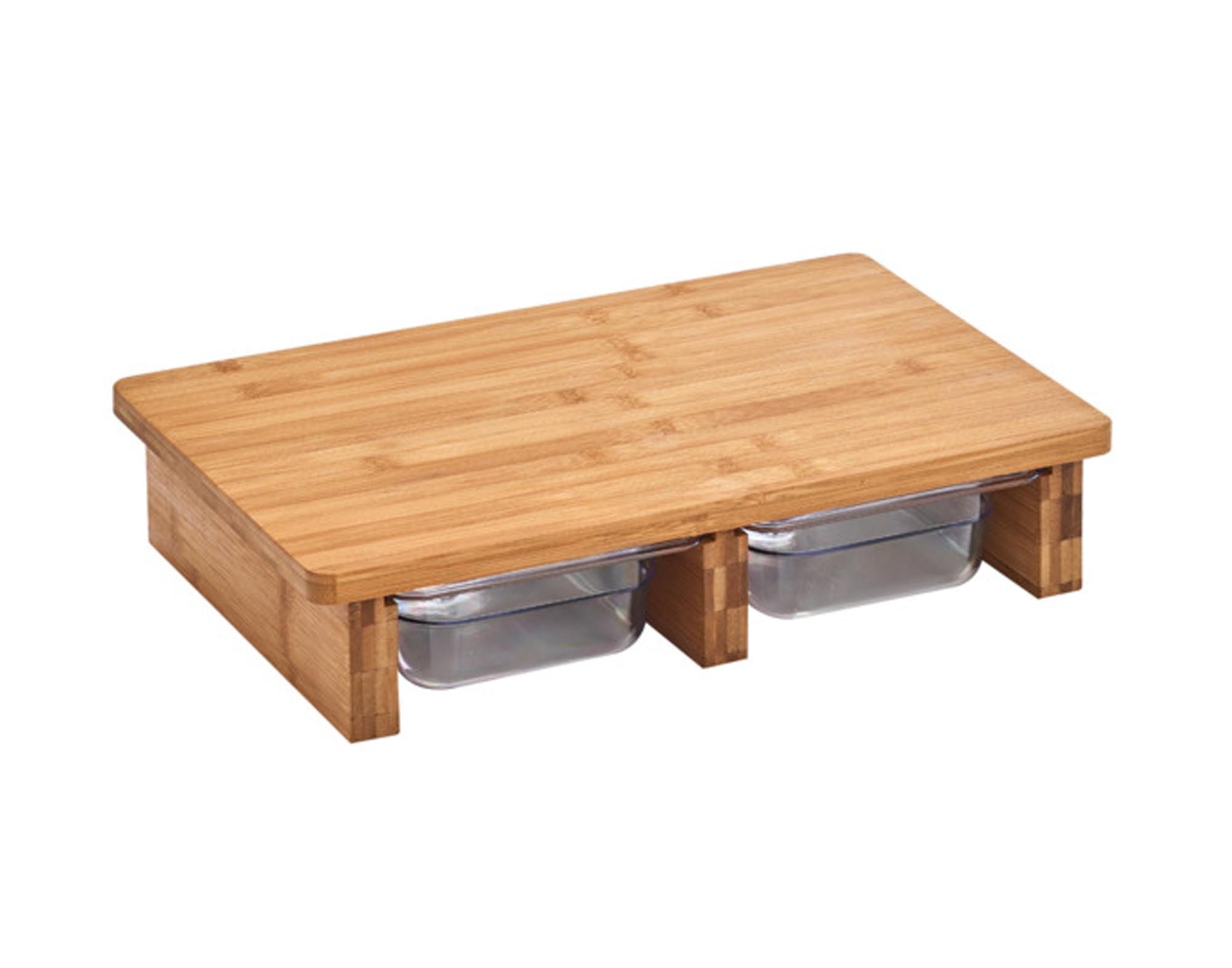 Entdecken Sie das ZELLER Schneidbrett mit 2 Kunststoffschalen aus Bambus. Ideal für Hobbyköche, hygienisch, rutschfest und stilvoll.
