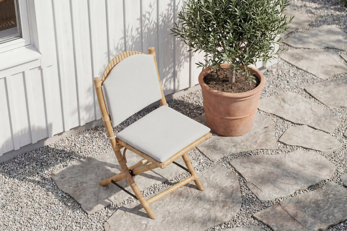 Cane Stuhl klappbar in Natur präsentiert im Onlineshop von KAQTU Design AG. Gartenstuhl ist von Venture Home