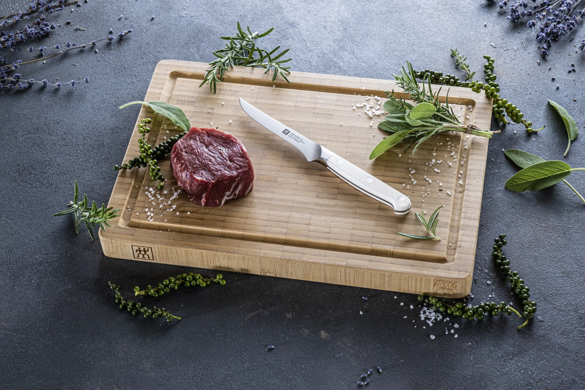 Pro le blanc Steakmesserset 4tlg. in Weiss präsentiert im Onlineshop von KAQTU Design AG. Küchenmesser ist von Zwilling Kitchen