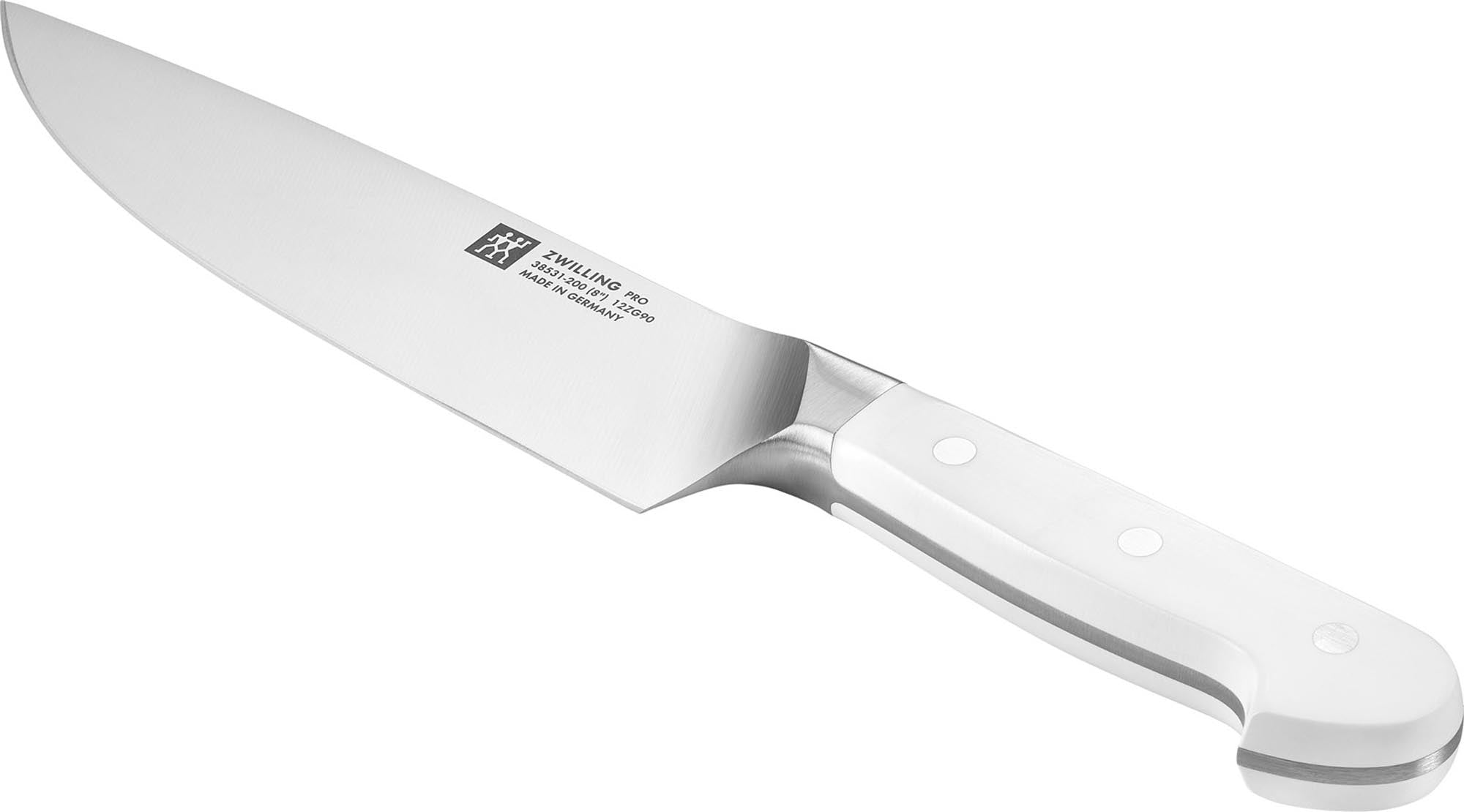 Elegantes 200mm Zwilling Kochmesser für präzises Schneiden.