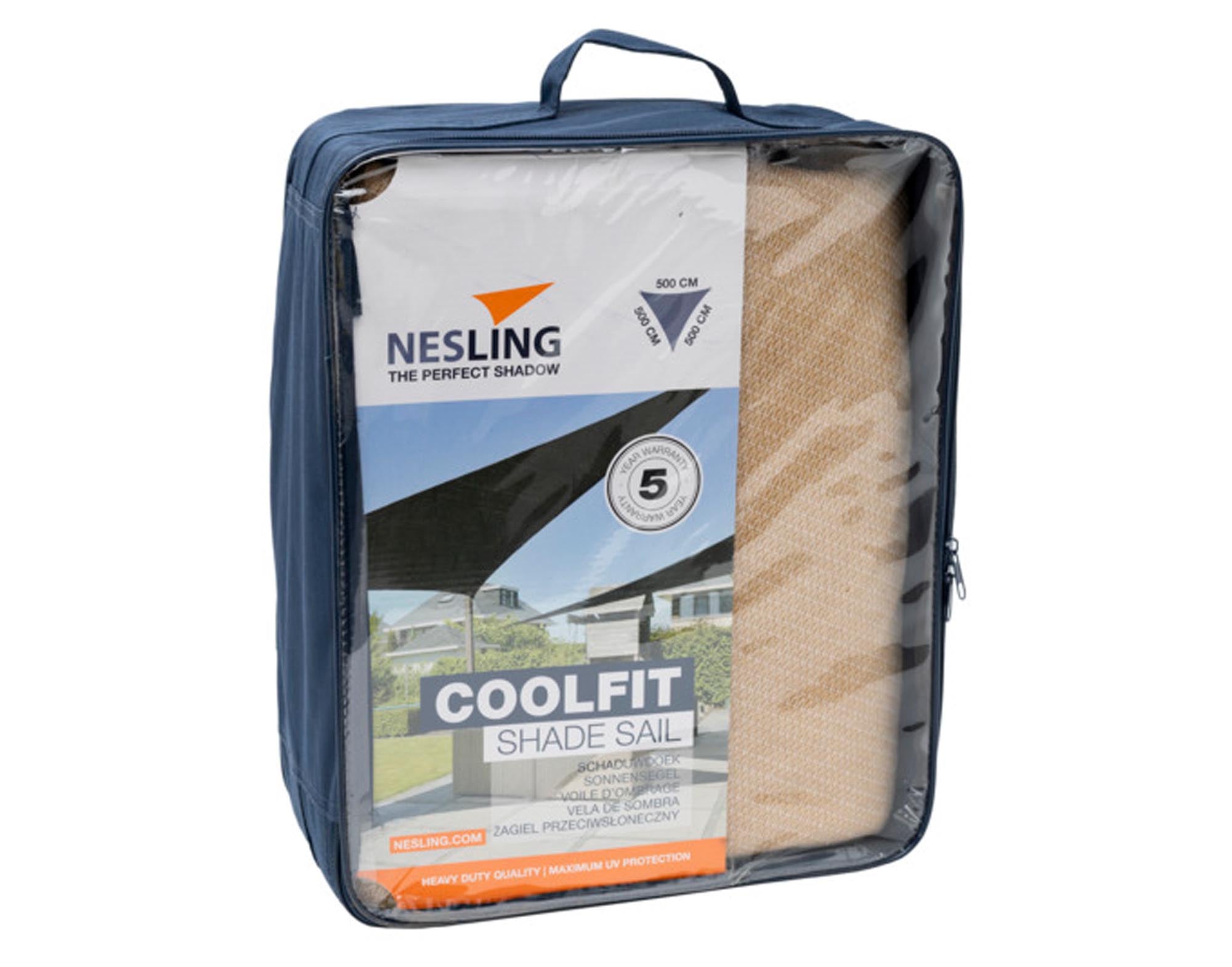 Entdecken Sie das NESLING Sonnensegel Coolfit Triangle in sand (500x500x500 cm) – UV-beständig, wetterfest und ideal für stilvollen Sonnenschutz im Garten.