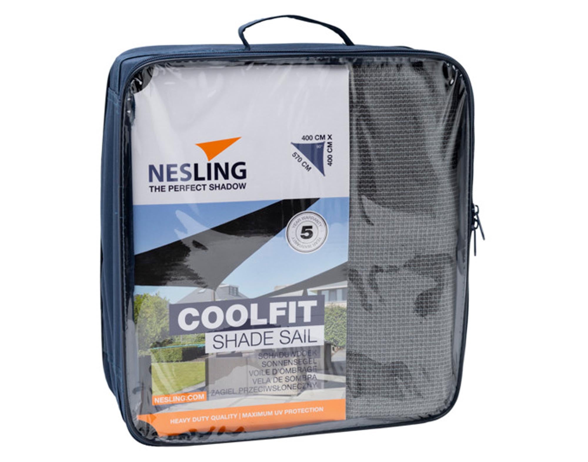 Schützen Sie Ihren Außenbereich stilvoll mit dem NESLING Sonnensegel Coolfit Triangle 400x400x570 cm. UV-beständig, wetterfest und einfach zu montieren.