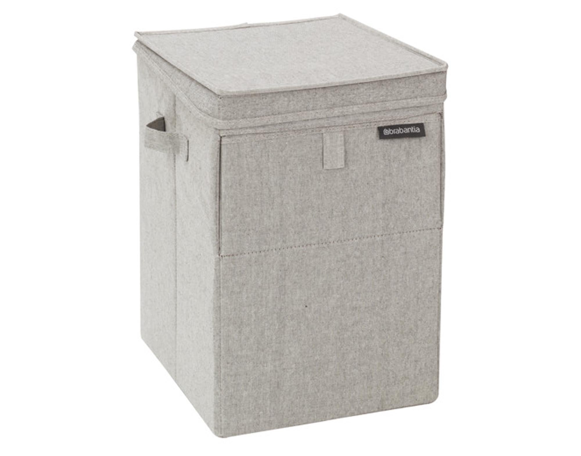 Entdecken Sie die stapelbare Wäschebox von BRABANTIA in grau mit 35 l Volumen. Ideal für Ordnung, umweltfreundlich und platzsparend!
