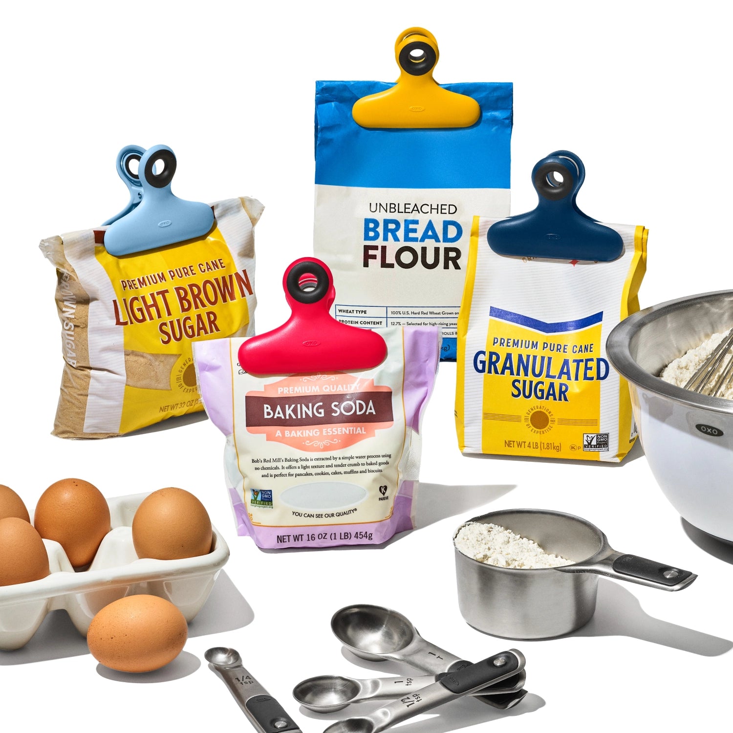 Halten Sie Ihre Lebensmittel frisch und organisiert mit den OXO Good Grips Magnetischen Klammern im 4er Set – praktische und farbenfrohe Küchenhelfer!