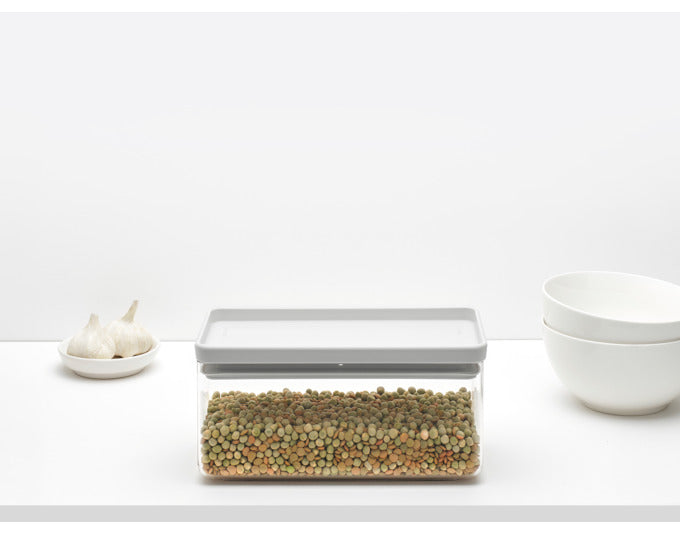 Die BRABANTIA Vorratsdose Tasty+ light grey 1.5 l bietet stilvolle und praktische Aufbewahrung für Ihre Lebensmittel. Stapelbar, spülmaschinenfest und ideal für eine organisierte Küche.