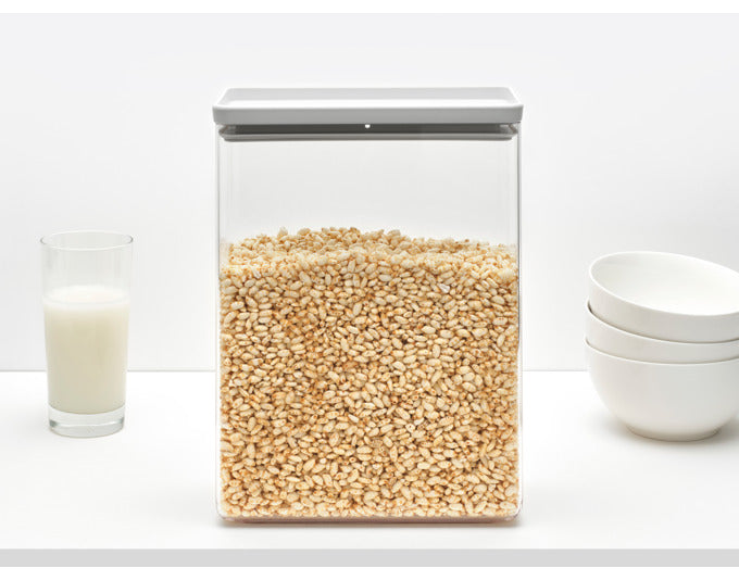 Entdecken Sie die BRABANTIA Vorratsdose Tasty+ in light grey mit 5.4 l für optimale Lebensmittelaufbewahrung. Praktisch, stapelbar und spülmaschinenfest!