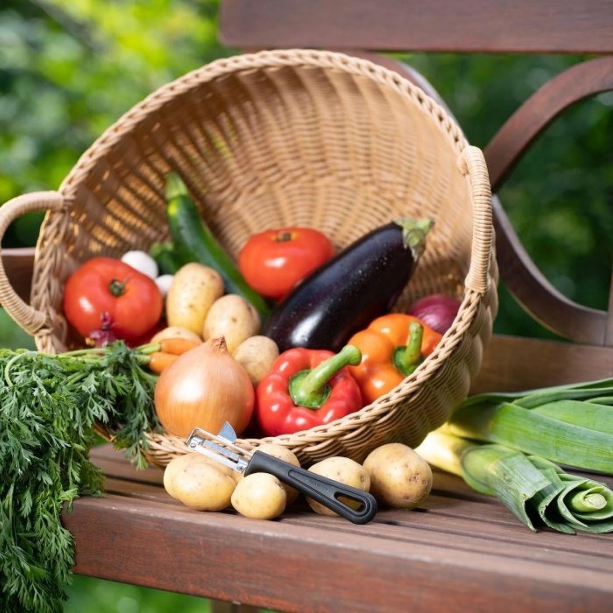 Der Sparschäler Gentle V1 von Westmark überzeugt mit scharfer Klinge und ergonomischem Design für müheloses Schälen.