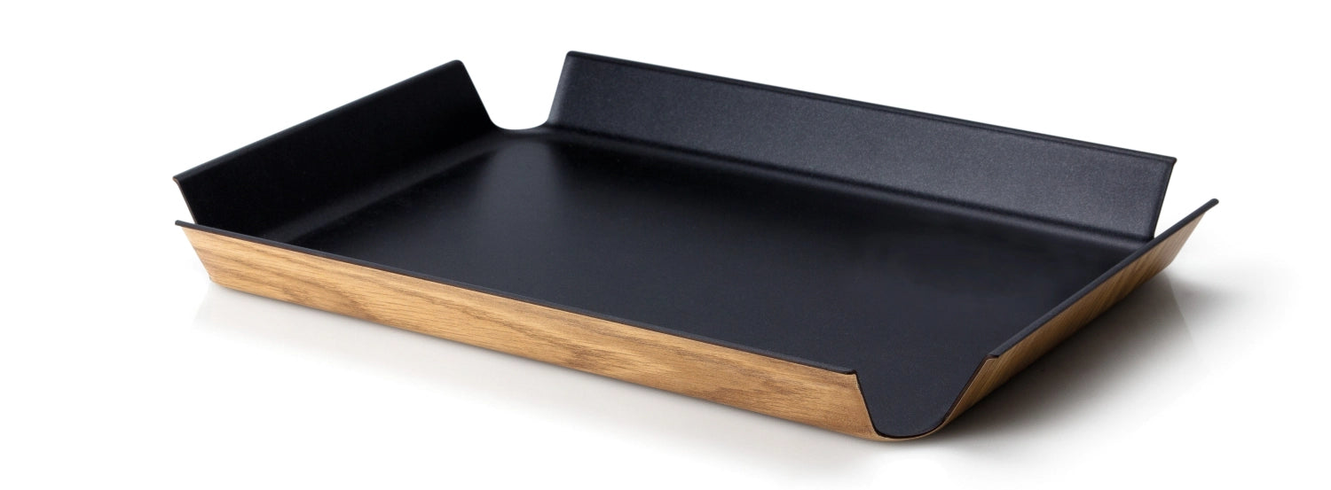 Entdecken Sie das rutschfeste Tablett schwarz metallic von Continenta (41x29.5 cm) – stilvoll, leicht, stabil und ideal für jeden Anlass.