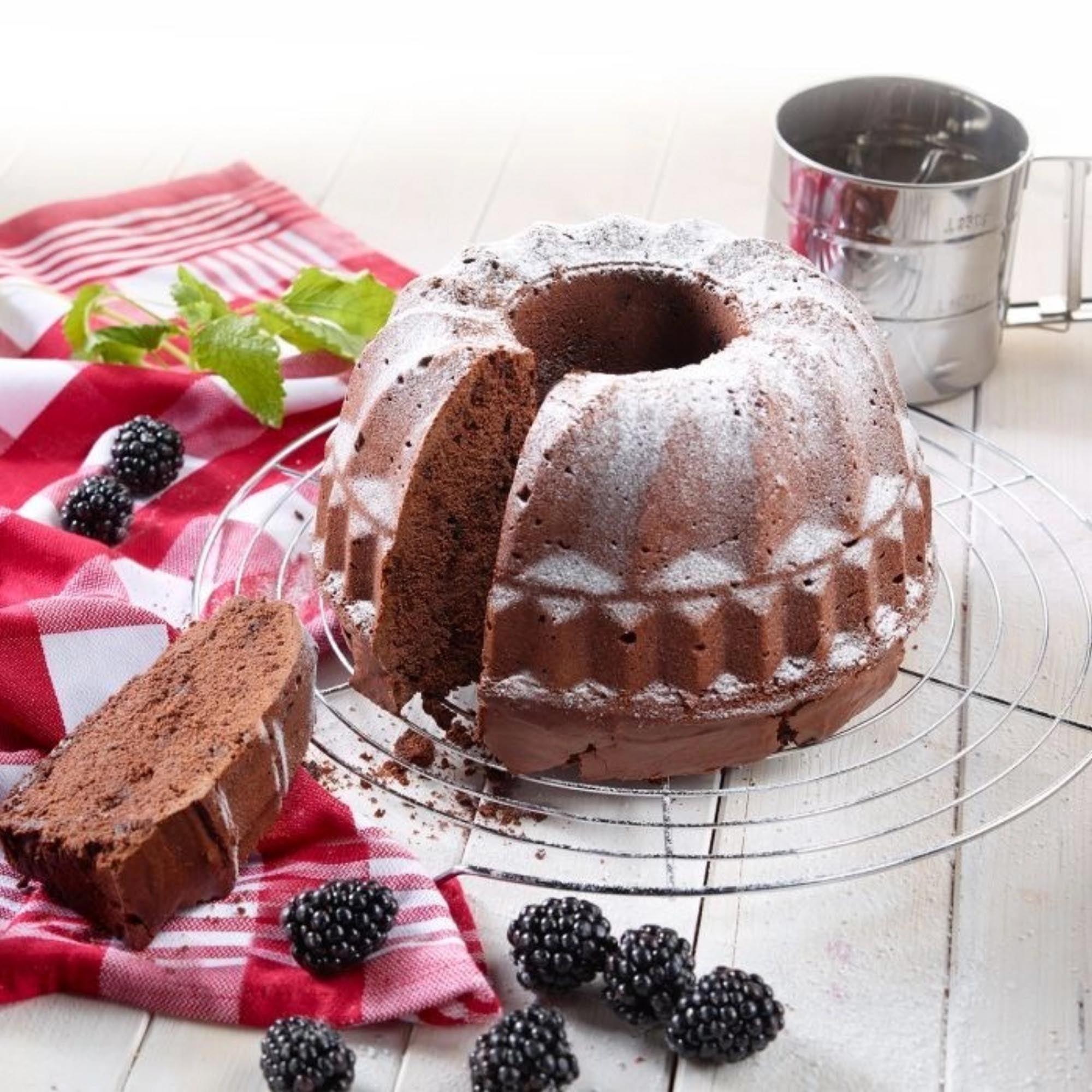 Antihaft Gugelhupfform von Westmark, 22cm Durchmesser, ideal für einfaches Backen und problemloses Herauslösen von Kuchen.