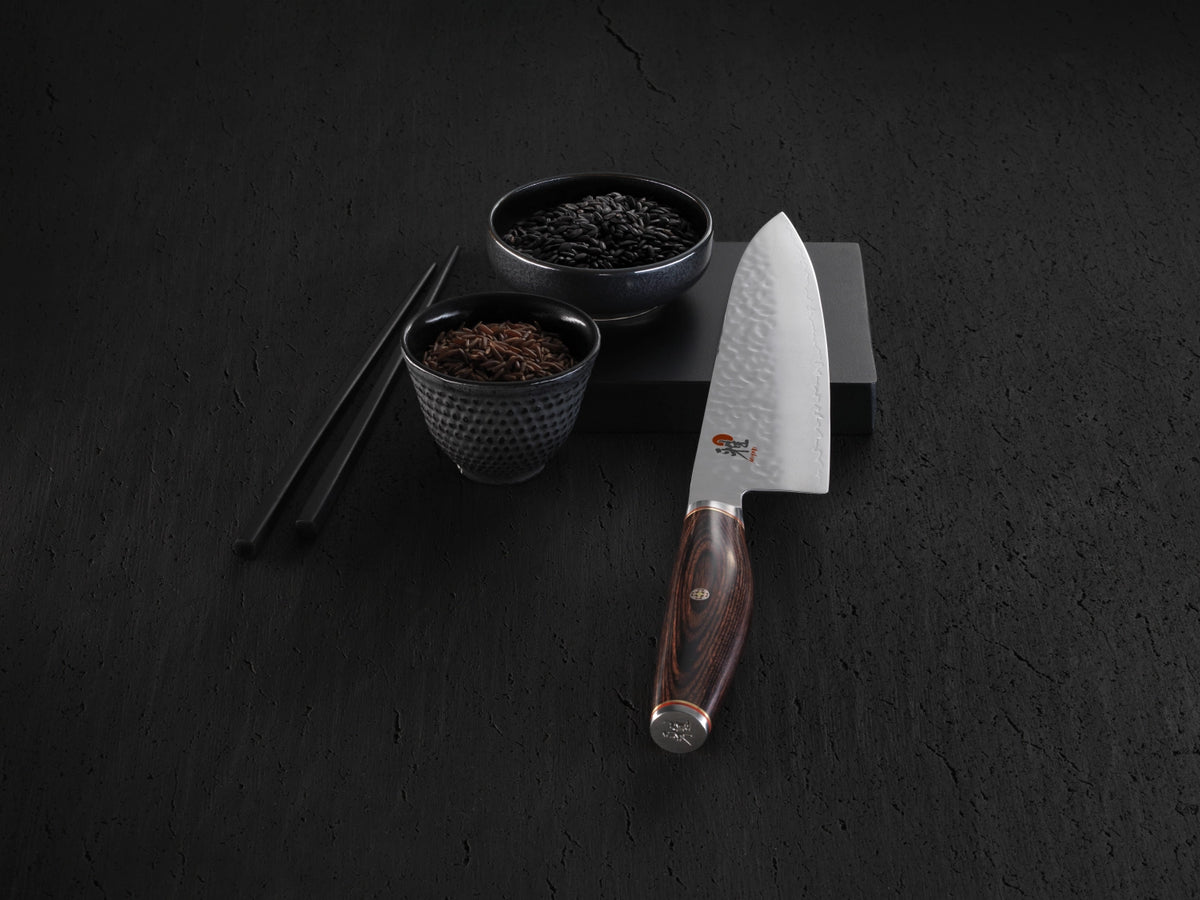 MIYABI 6000MCT Gyutoh, 200mm in Braun präsentiert im Onlineshop von KAQTU Design AG. Damastmesser ist von Miyabi