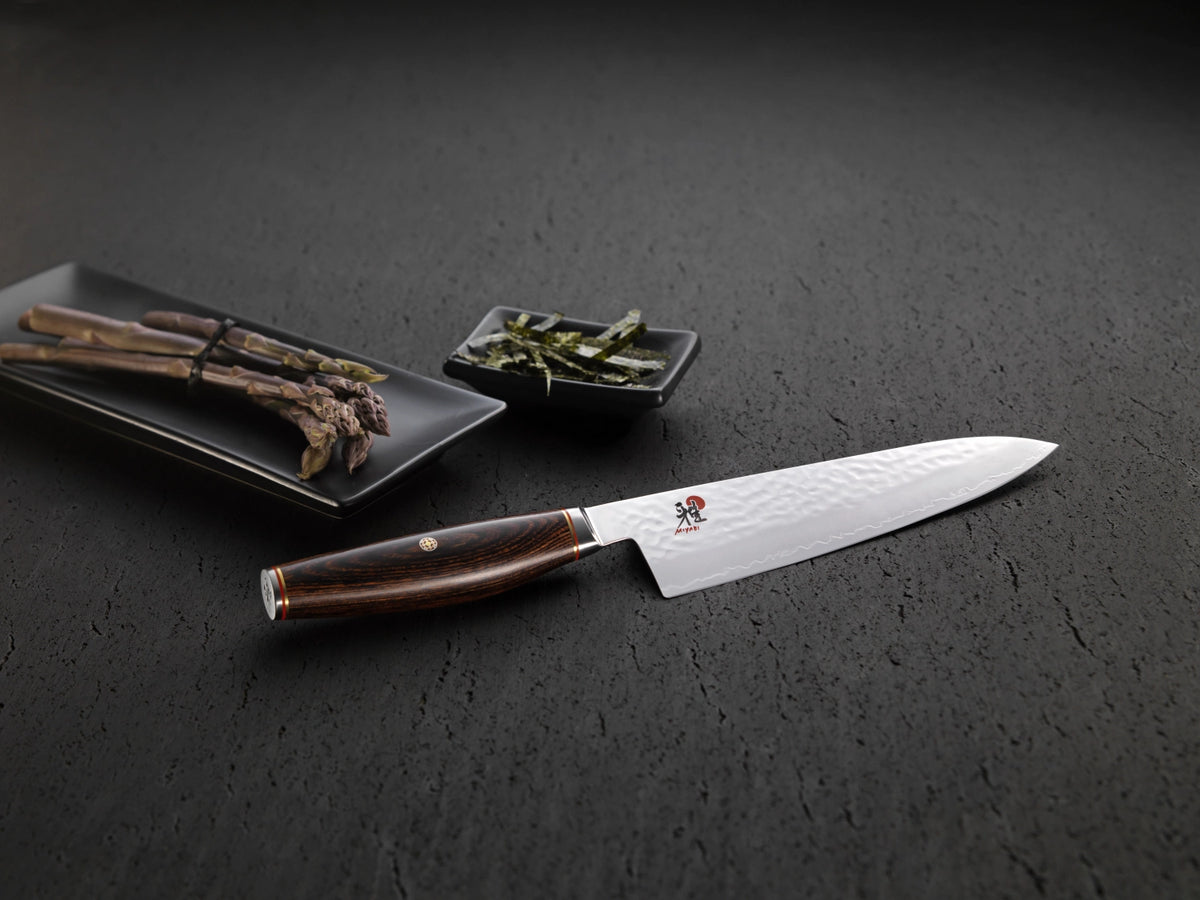 MIYABI 6000MCT Gyutoh, 200mm in Braun präsentiert im Onlineshop von KAQTU Design AG. Damastmesser ist von Miyabi