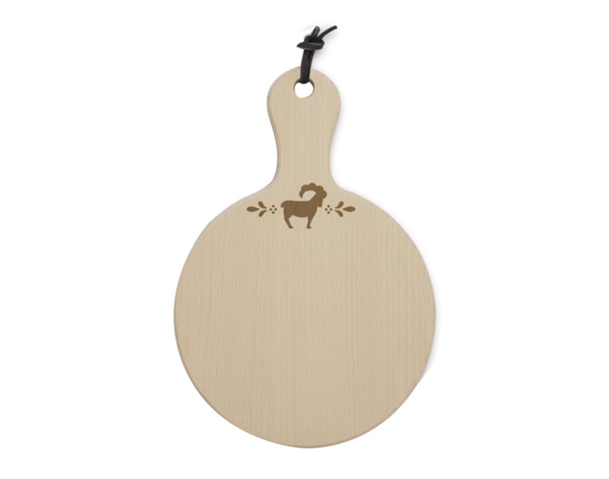 Entdecken Sie das STEINLIN Holzbrett Buche mit Griff Steinbock (19.7 cm) – robust, langlebig und stilvoll für Ihre Küche. Ideal zum Schneiden von Obst und Gemüse.