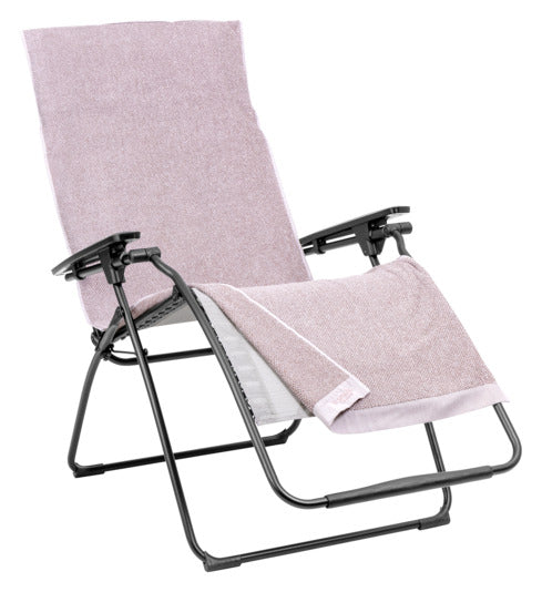 Erleben Sie ultimativen Komfort mit dem LAFUMA Frottéeüberzug für Relaxliegen. Weiche Oberfläche, integrierte Kopfstütze und praktische Verstautaschen machen ihn zum perfekten Begleiter für Ihre Entspannung im Freien.