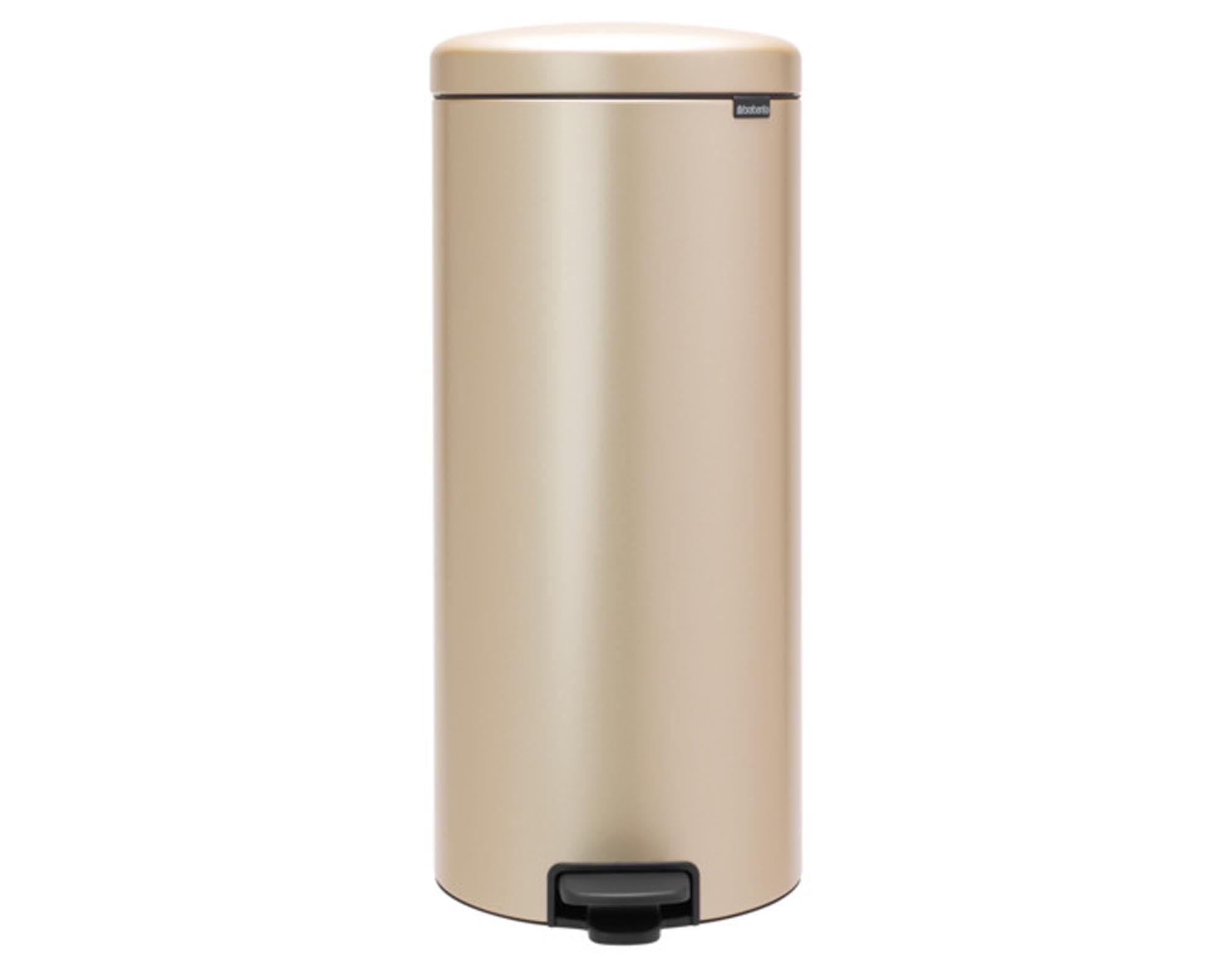 Elegante, matte Tasse in Charcoal Black, 22.7cl. Robustes Porzellan, spülmaschinenfest, ideal für Kaffee, Tee, Schokolade.