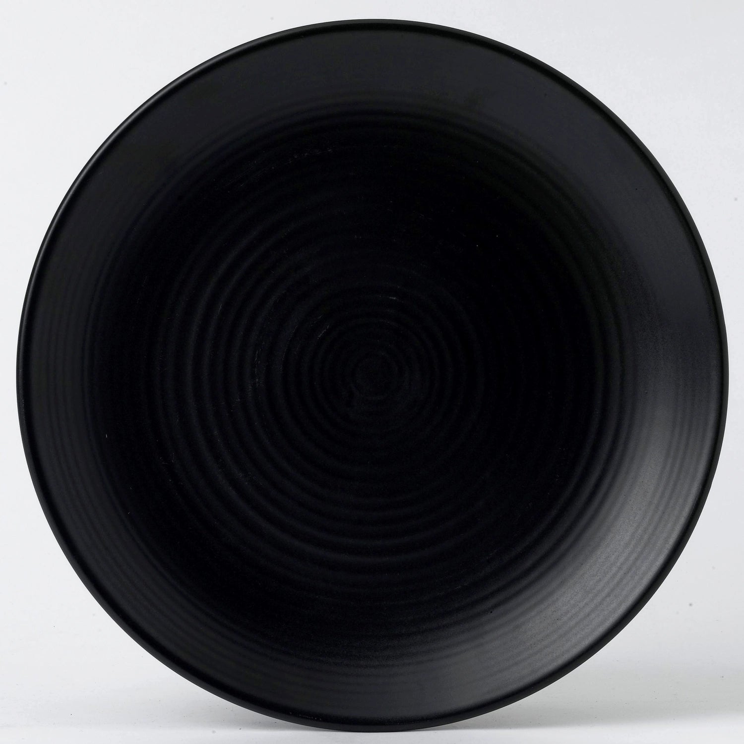 Entdecken Sie den Evo Jet Coupe Teller flach 29.5cm von Churchill – ideal für die Präsentation von Hauptgerichten, langlebig und spülmaschinenfest.