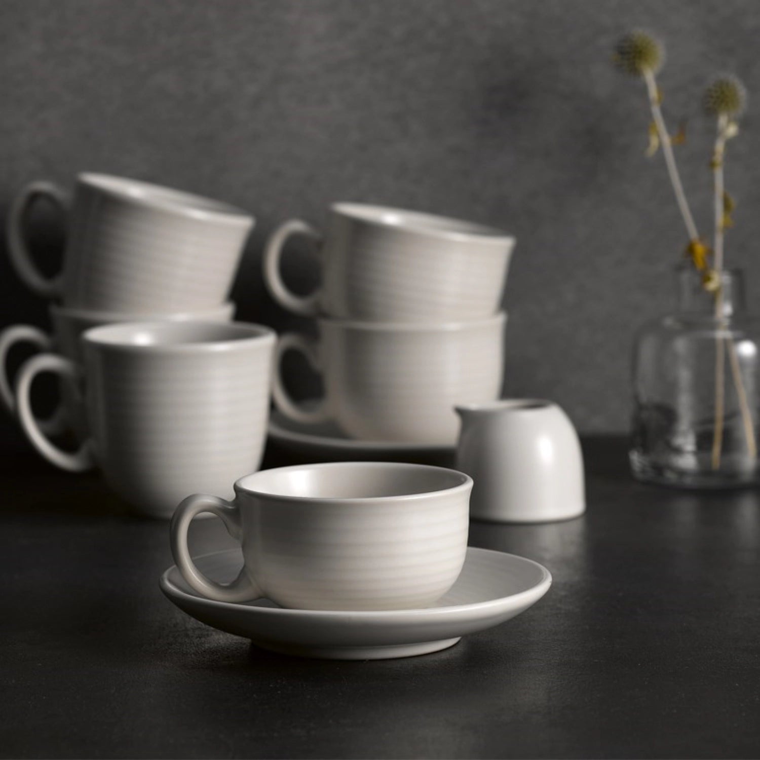 Evo Pearl Becher H8.5cm 32cl von Churchill: Hochwertiges Porzellan, elegant, spülmaschinenfest, ideal für Kaffee, Tee, Säfte und Cocktails.