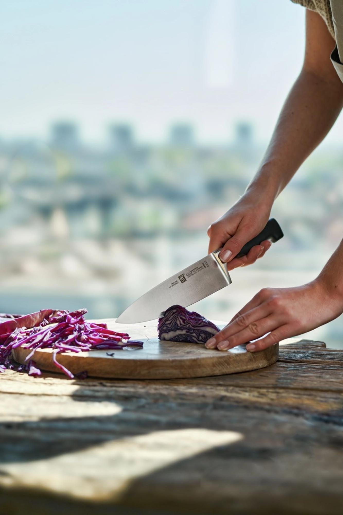 Das Zwilling Four Star Messerset: Spick- & Kochmesser aus rostfreiem Spezialstahl, scharf, langlebig, ergonomisch, vielseitig.