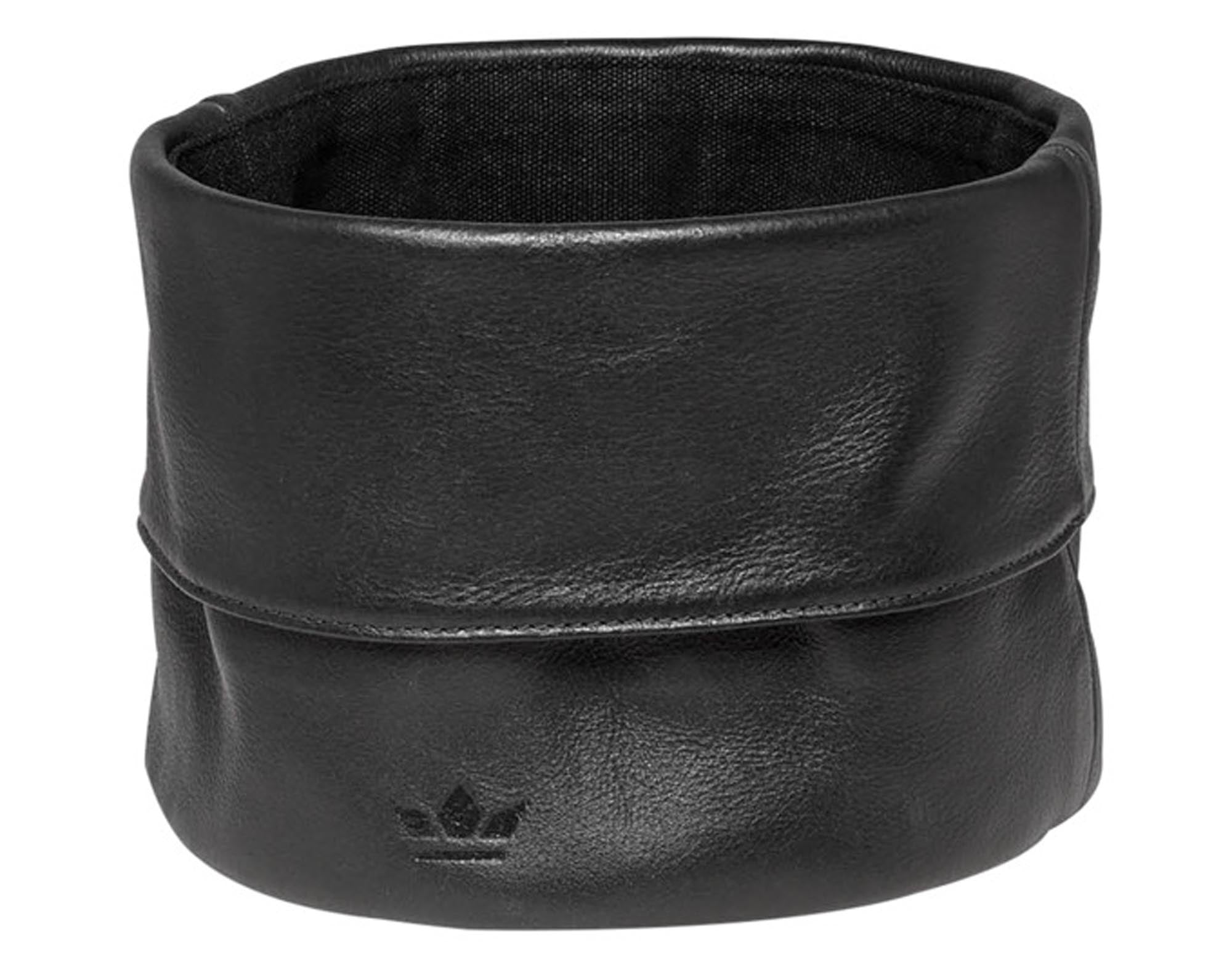 Stilvoller Brotkorb aus hochwertigem Leder von DUTCHDELUXES, perfekt für die ansprechende Präsentation von Backwaren und für jedes Tischarrangement.