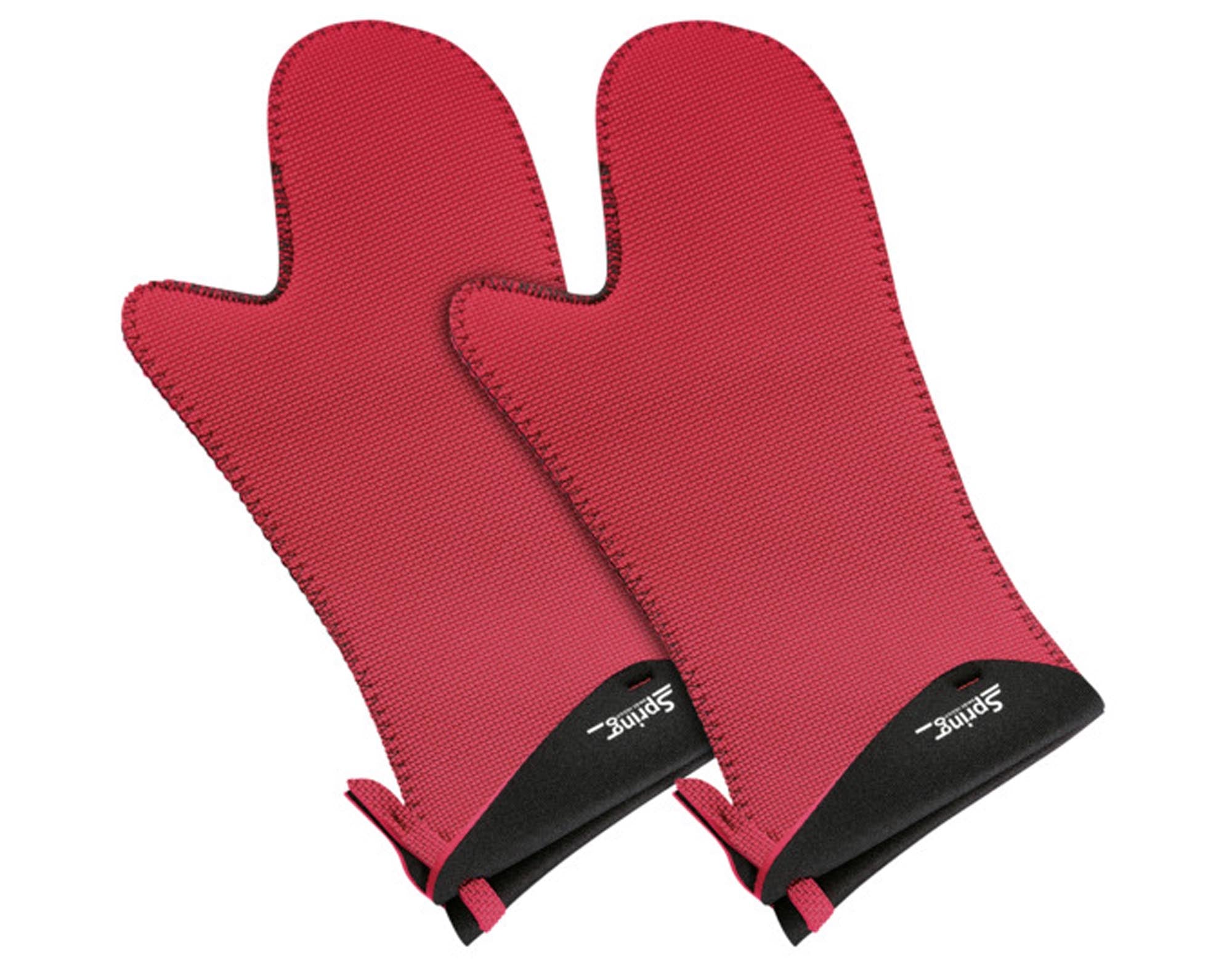 Entdecken Sie die SPRING Topfandschuhe kurz rot – hitzebeständig, komfortabel und pflegeleicht. Ideal für sicheres Backen und heiße Töpfe!