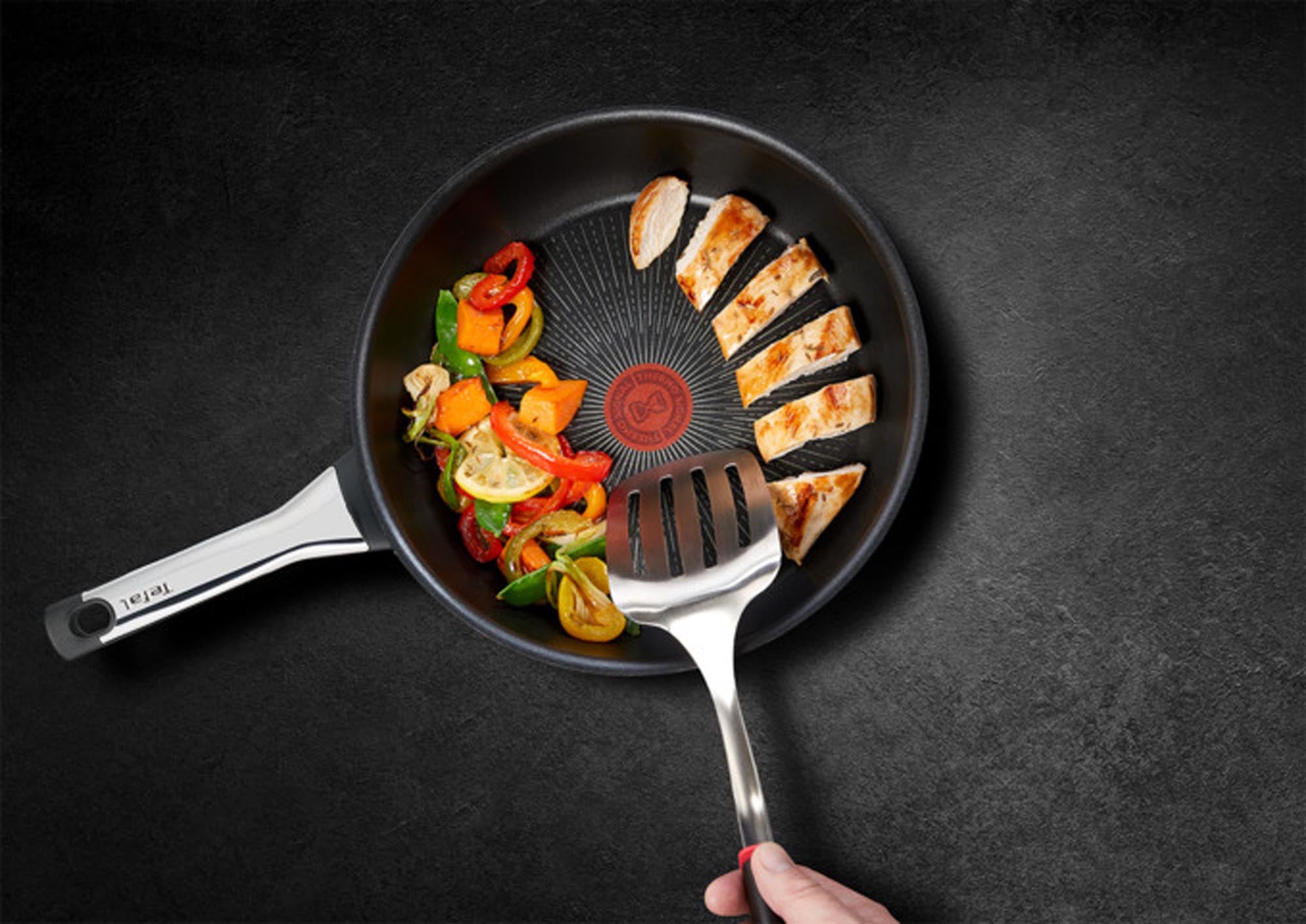 Die TEFAL Bratpfanne Excellence ø 32 cm bietet perfekte Hitzeverteilung, Antihaft-Beschichtung und Thermo-Spot für ideale Bratergebnisse.