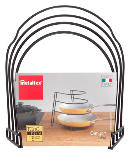 Entdecken Sie den METALTEX Bratpfannenständer Canyon in elegantem Schwarz – ideal für die platzsparende und stilvolle Aufbewahrung Ihrer Bratpfannen.