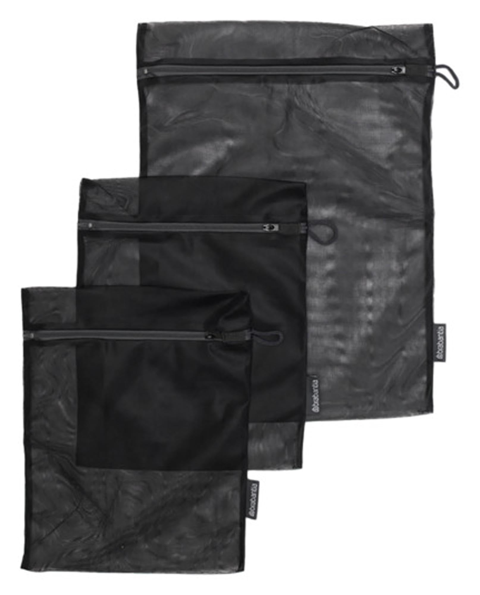 Sichern Sie sich die BRABANTIA Wäscheschutzbeutel (3 Stück) in Schwarz. Optimaler Schutz für empfindliche Textilien, langlebig und maschinenwaschbar.