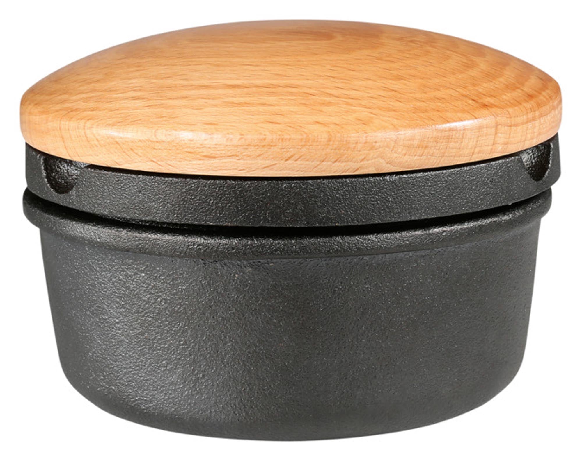 Entdecken Sie die ZASSENHAUS Gewürzreibe Guss (ø 11 cm) für frische Aromen, optimale Aromaentfaltung und vielseitige Anwendung in Ihrer Küche.