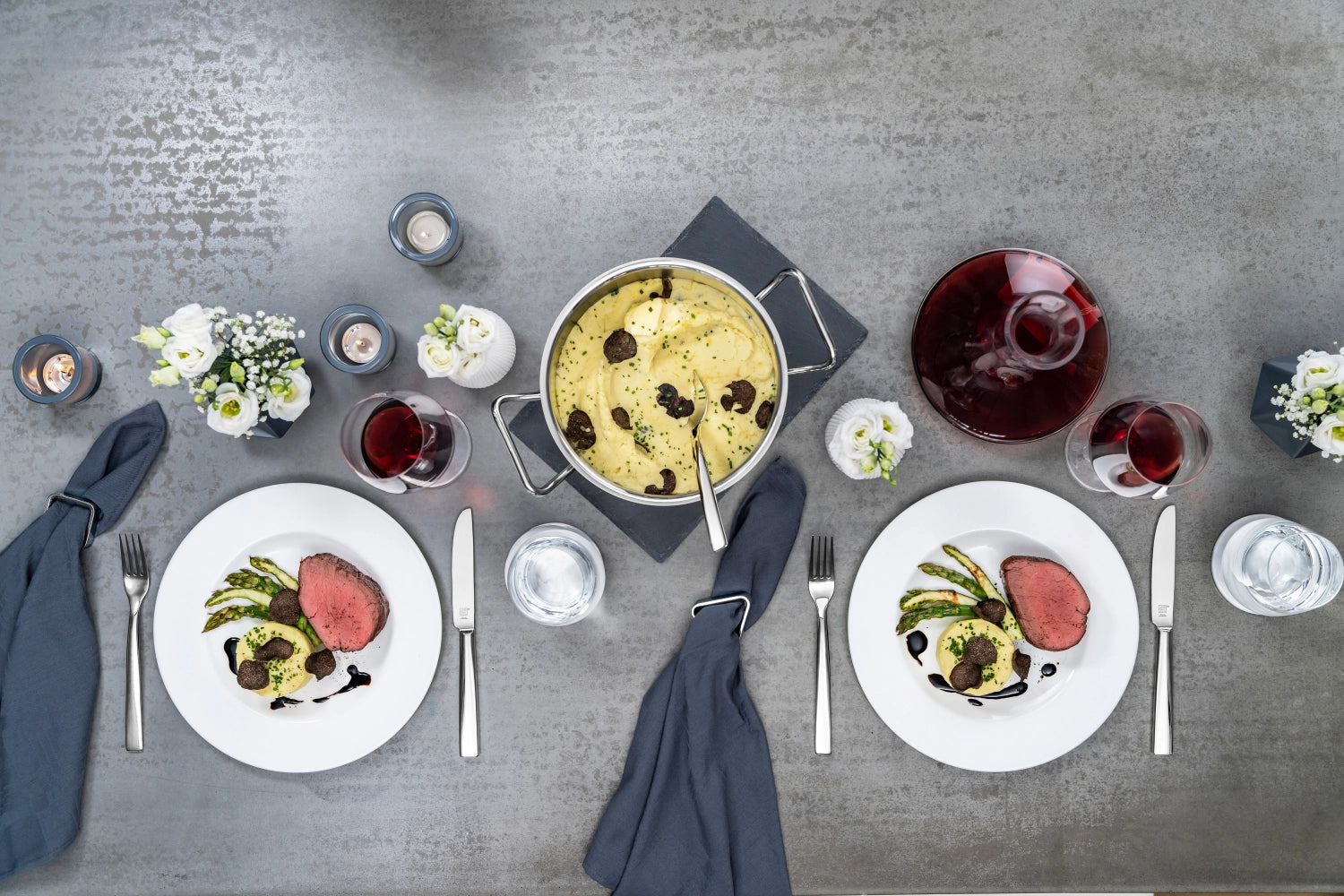 Zwilling Pro Servierlöffel aus Silikon, 35 cm lang, ideal zum Servieren und Kochen, hitzebeständig und pflegeleicht, perfekt für jede Küche.
