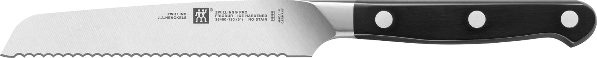 Zwilling Pro Universalmesser, 130 mm in Silber präsentiert im Onlineshop von KAQTU Design AG. Küchenmesser ist von Zwilling Kitchen