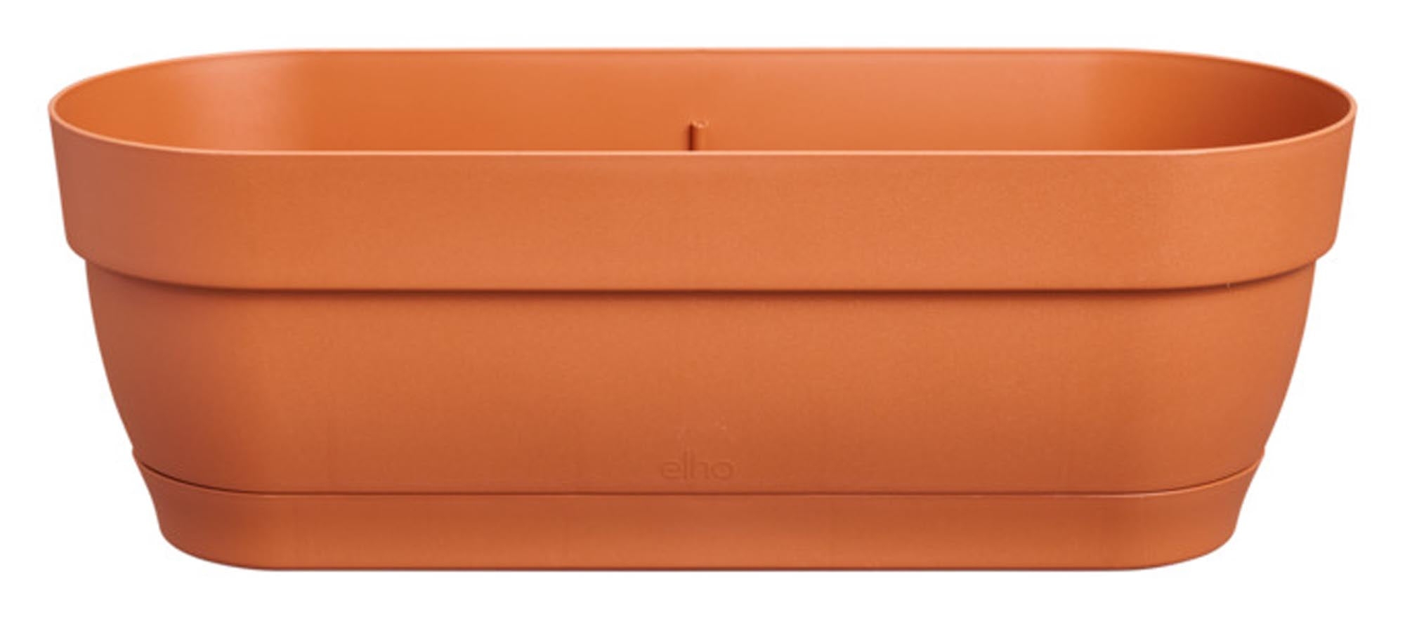 Der ELHO Balkonkasten Vibia Campana in terracotta (49x18.2x17 cm) vereint elegantes Design, Funktionalität und Nachhaltigkeit. Ideal für Pflanzen!