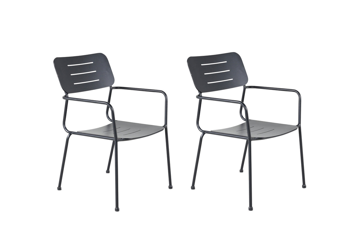 Nicke Stuhl in Schwarz präsentiert im Onlineshop von KAQTU Design AG. Gartenstuhl mit Armlehnen ist von Venture Home