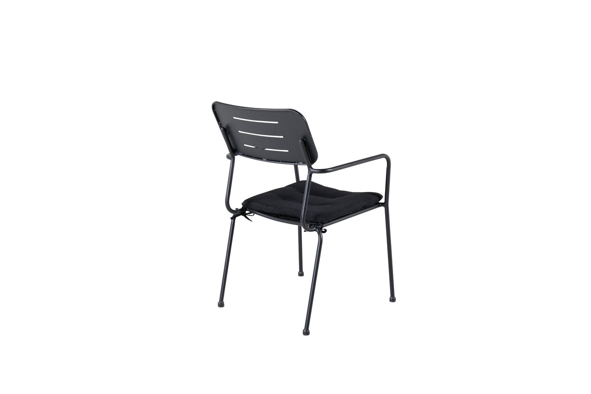Nicke Stuhl in Schwarz präsentiert im Onlineshop von KAQTU Design AG. Gartenstuhl mit Armlehnen ist von Venture Home