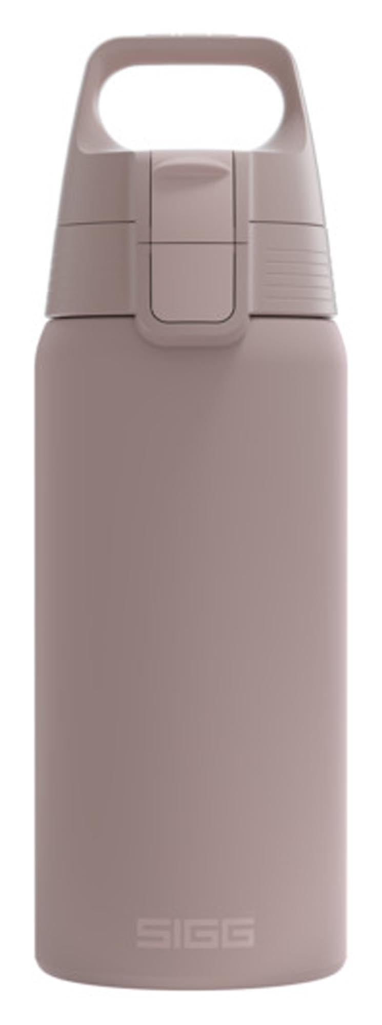 Entdecken Sie die SIGG Isolierflasche Shield Therm One 0.5 l – die perfekte Kombination aus modernem Design, hervorragender Isolierung und umweltfreundlichen Materialien.