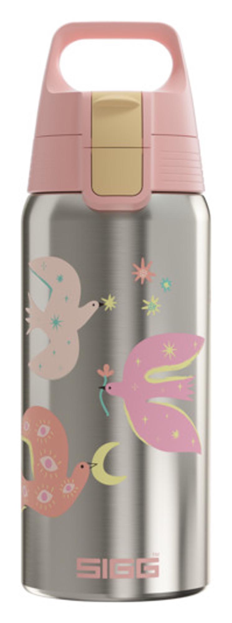 Entdecken Sie die SIGG Isolierflasche Shield Therm One Fly Away 0.5 l – ideal für unterwegs, hält Getränke bis zu 12 Stunden warm oder kalt!