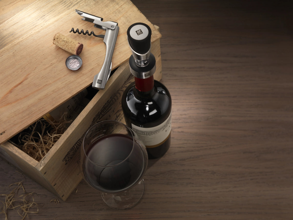 Sommelier-Set, 2-teilig in Schwarz präsentiert im Onlineshop von KAQTU Design AG. Barzubehör ist von Zwilling Kitchen