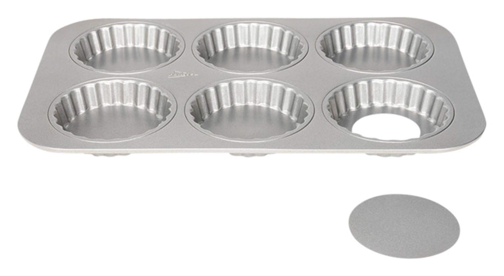 Entdecken Sie die PATISSE Mini-Quicheform-Blech 6-teilig mit losem Boden. Ideal für perfekte Mini-Quiches, langlebig und pflegeleicht!