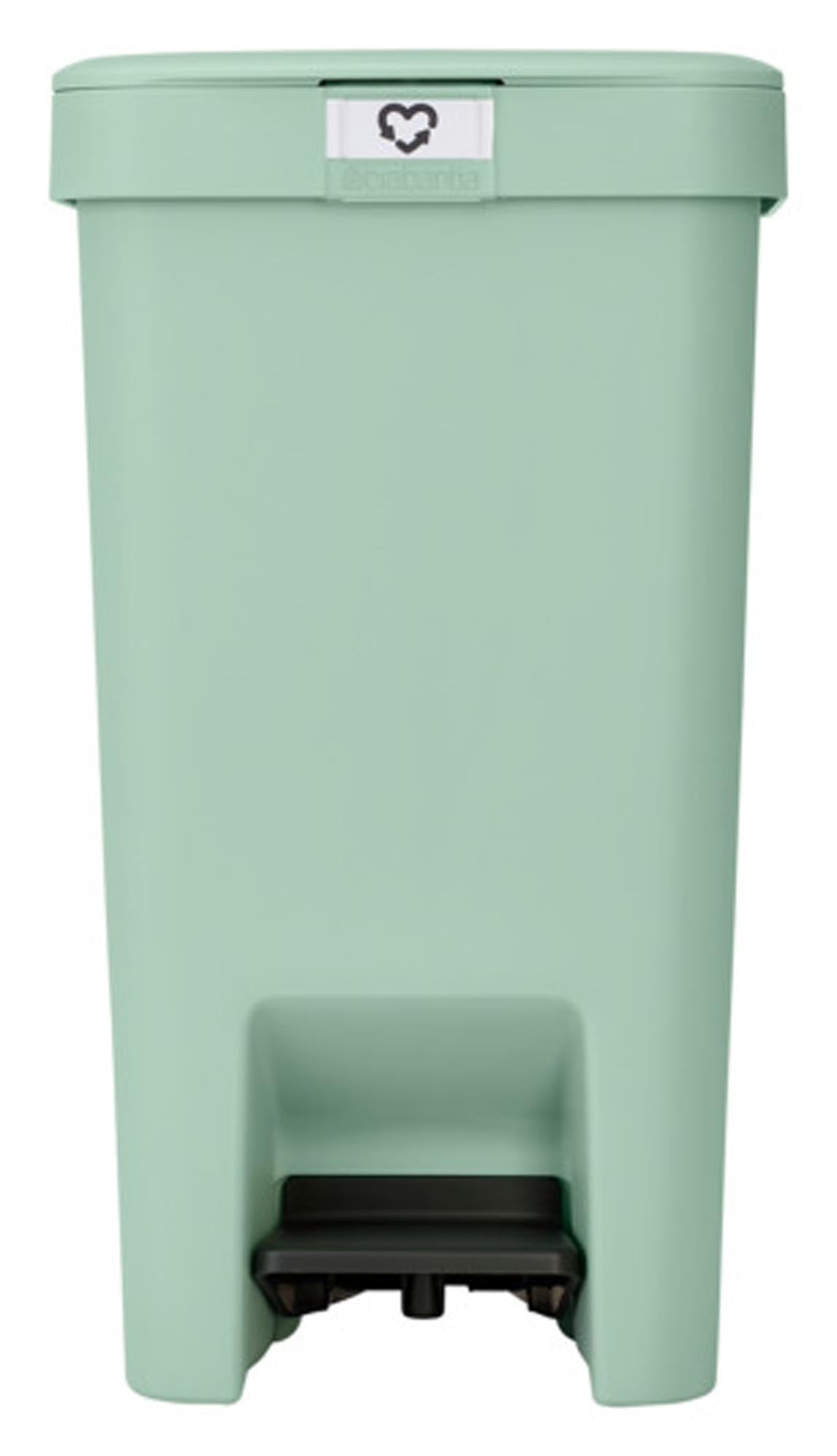 Entdecken Sie den BRABANTIA Treteimer StepUp 16 l in jade green. Hochwertiger, hygienischer Mülleimer mit modernem Design und sanft schließendem Deckel.