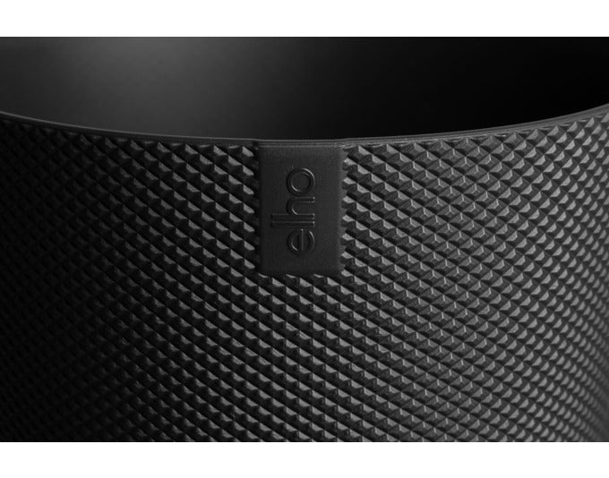 Entdecken Sie das ELHO Pflanzengefäss Jazz rund ø 23 cm in living schwarz – nachhaltig, stilvoll und ideal für Ihre Pflanzen. Perfekt für drinnen und draußen!