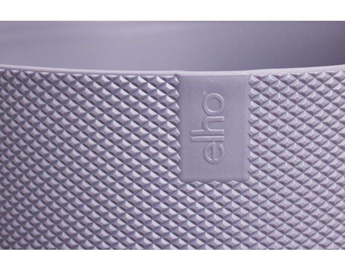 Entdecken Sie das ELHO Pflanzengefäss Jazz rund ø 30 cm in lavendel lila – stilvoll, nachhaltig und perfekt für Ihre Pflanzen! Ideal für jeden Raum.