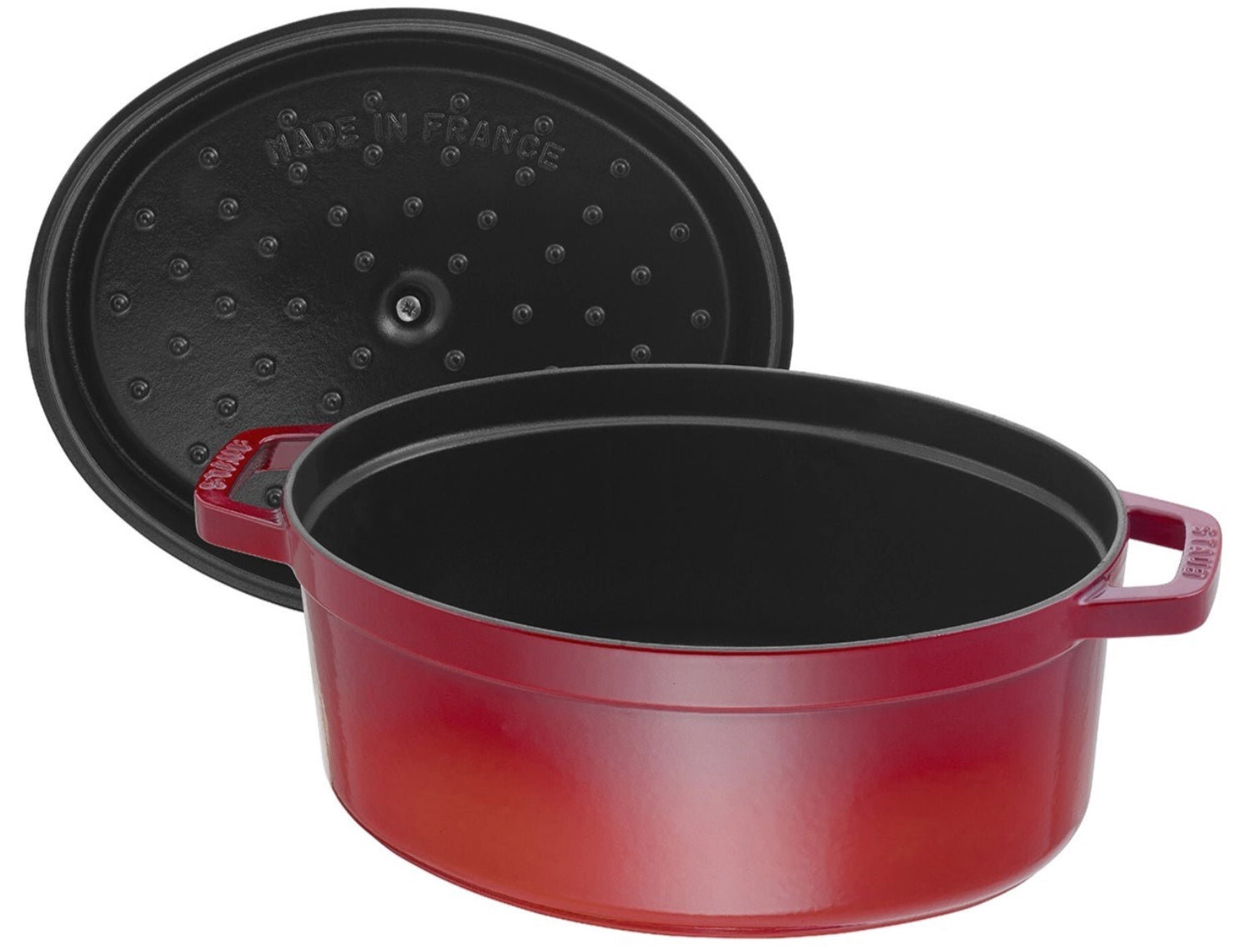 Entdecken Sie die Cocotte oval 5.5l von Staub – ideal für Eintöpfe und Braten. Hochwertiges Gusseisen für gleichmäßige Wärmeverteilung und stilvolles Servieren.