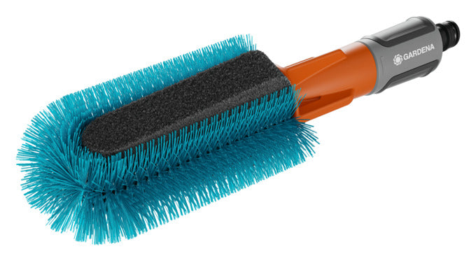 GARDENA Cleansystem Fahrradbürste in präsentiert im Onlineshop von KAQTU Design AG. Bewässerung ist von GARDENA