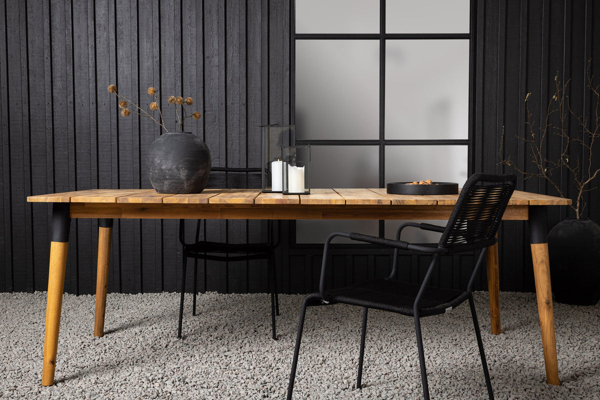 Julian Gartentisch in Natur präsentiert im Onlineshop von KAQTU Design AG. Gartentisch ist von Venture Home