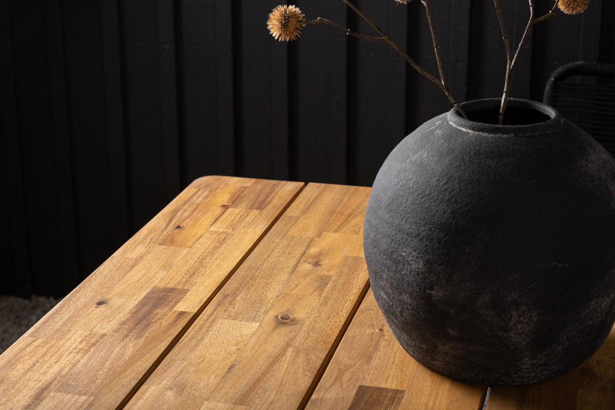 Julian Gartentisch in Natur präsentiert im Onlineshop von KAQTU Design AG. Gartentisch ist von Venture Home