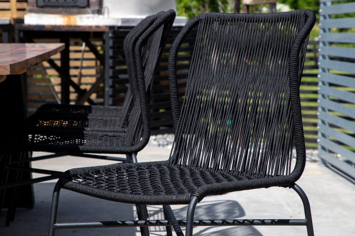 Julian Gartenstuhl in Schwarz präsentiert im Onlineshop von KAQTU Design AG. Gartenstuhl ist von Venture Home