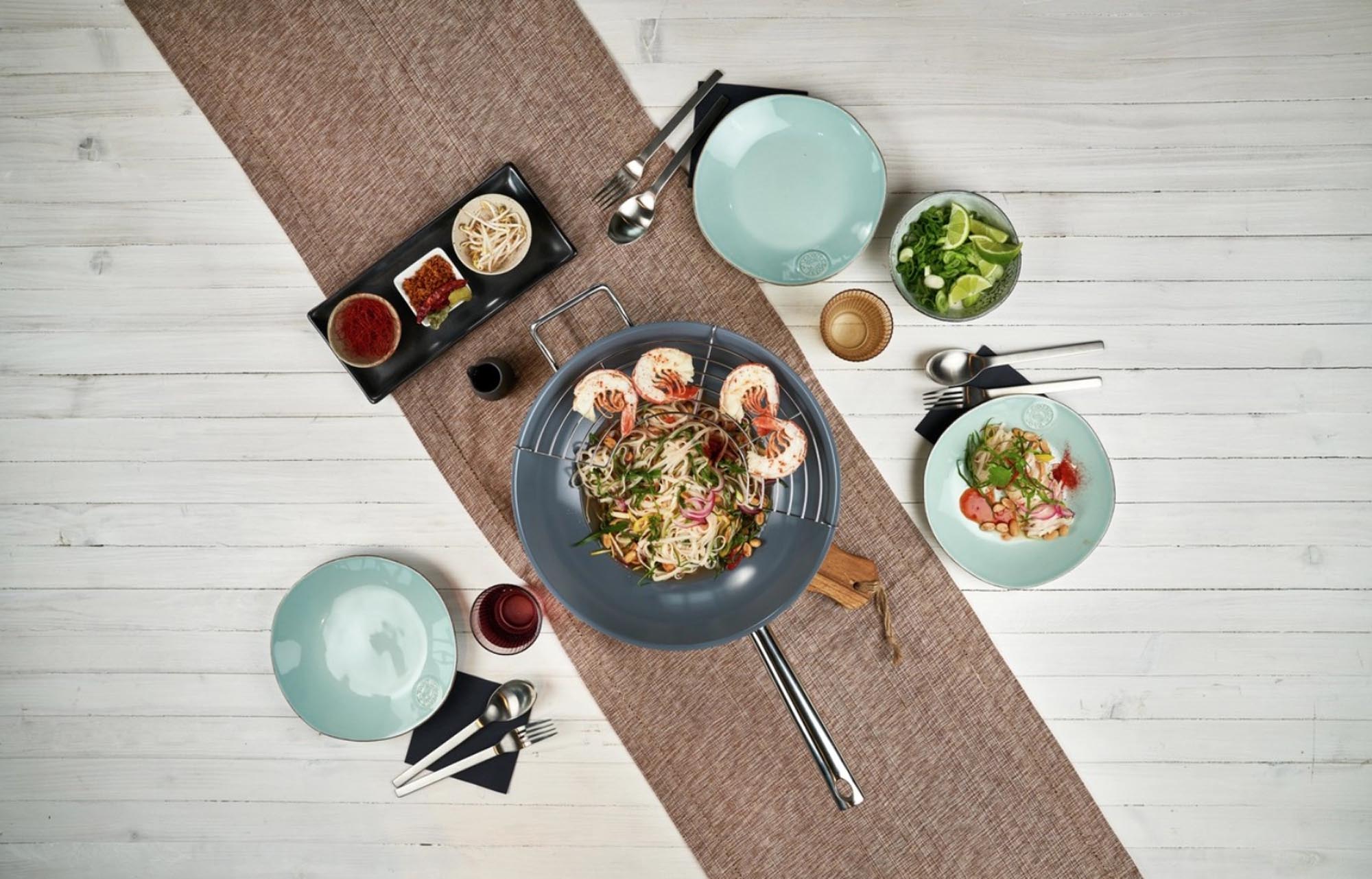 Entdecken Sie den Zwilling Plus Wok mit 32 cm Durchmesser – perfekt für schmackhafte asiatische Küche und gesunde, kreative Kochideen.